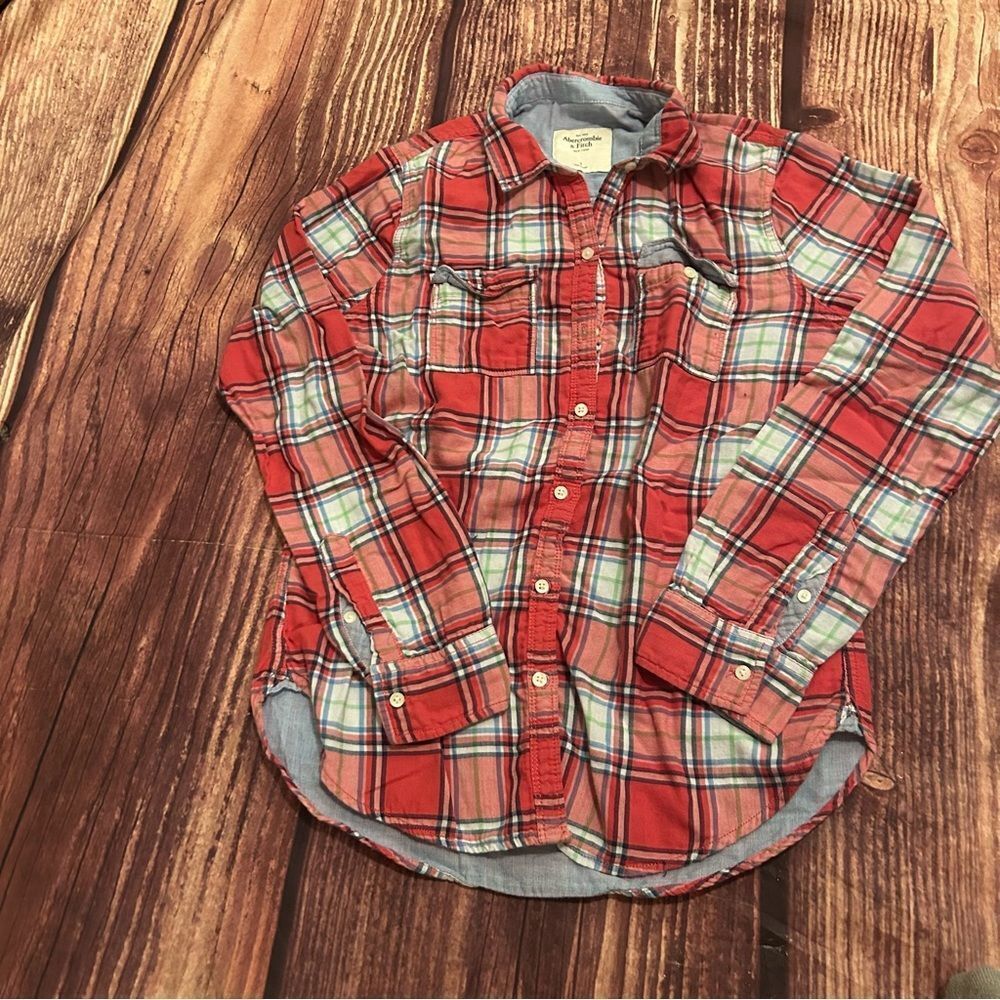 Vintage Women’s Abercrombie & Fitch Red Button Down Shirt Size Small